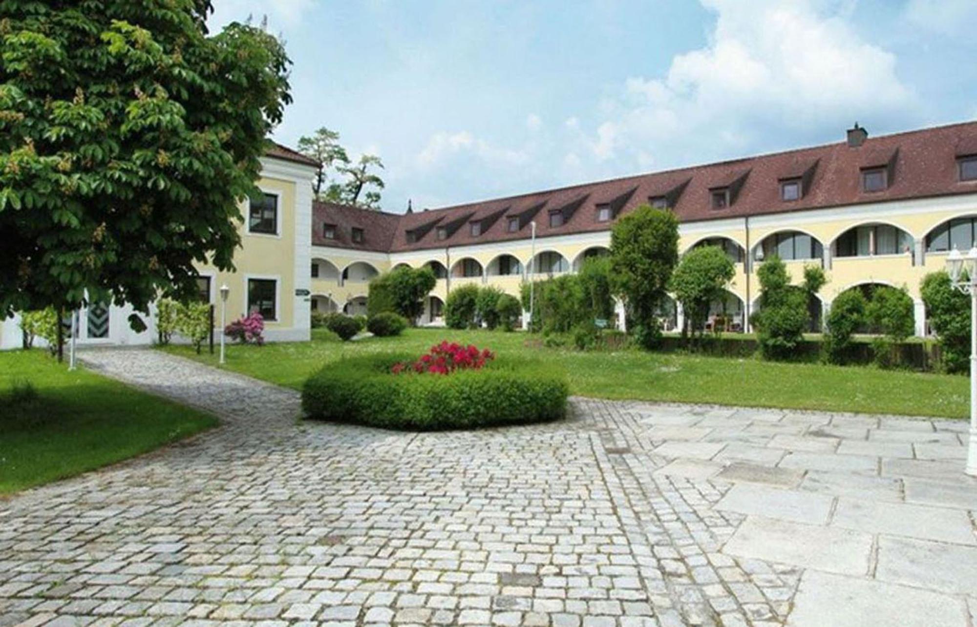 Schloss Kirchham Ngoại thất bức ảnh
